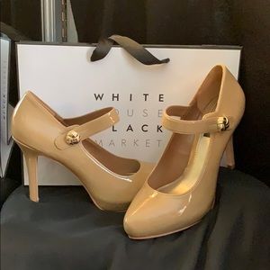 WHBM 8M Taupe Patent Leather Platform Pumps